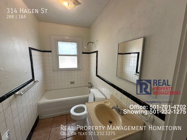 Building Photo - 314 Hagen St