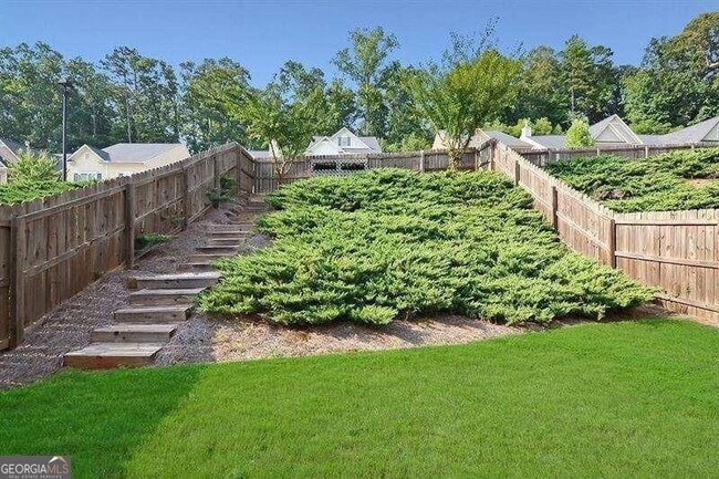 Building Photo - 307 Lakeside Ln