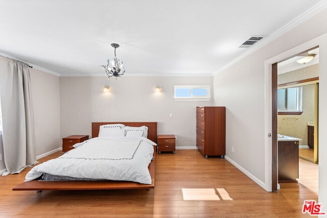 Building Photo - 18032 Mariner Dr