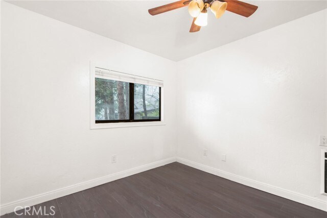 Building Photo - 55305 S Circle Dr