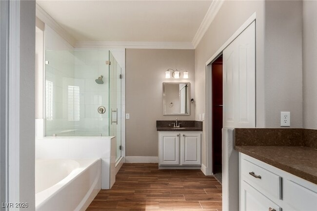 Building Photo - 264 Pointe Ranier Ave