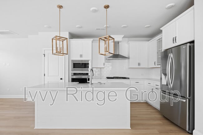 Building Photo - 2538 Lydia Ave