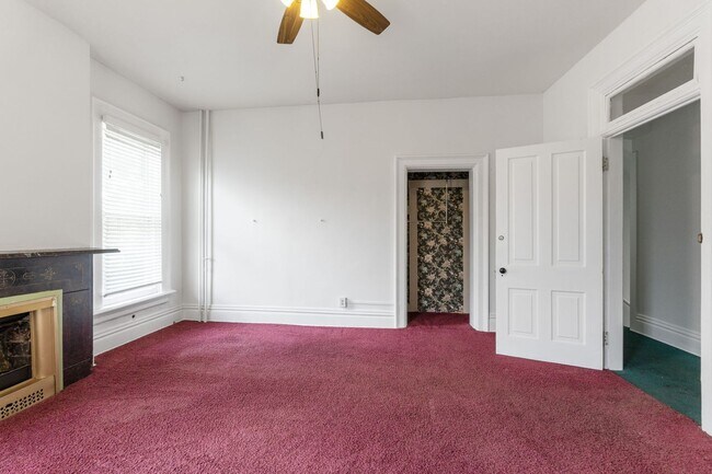 Building Photo - Huge Brick House in Victorian Village/Short North, Beautiful Woodwork 3 Car Garage and Swimming pool