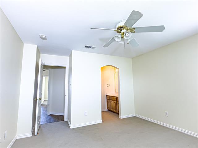 Building Photo - 1905 Meera Ln