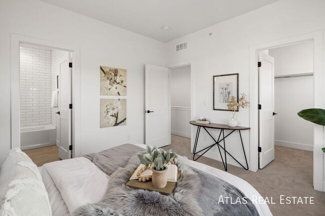 Building Photo - 4525 Tabor St