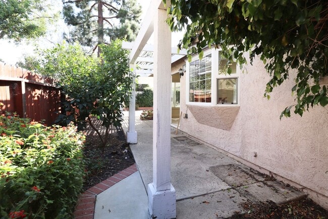 Building Photo - Please Do Not Disturb Occupants - Spacious 3-Bedroom + Den Home in the Heart of Newbury Park – Co...