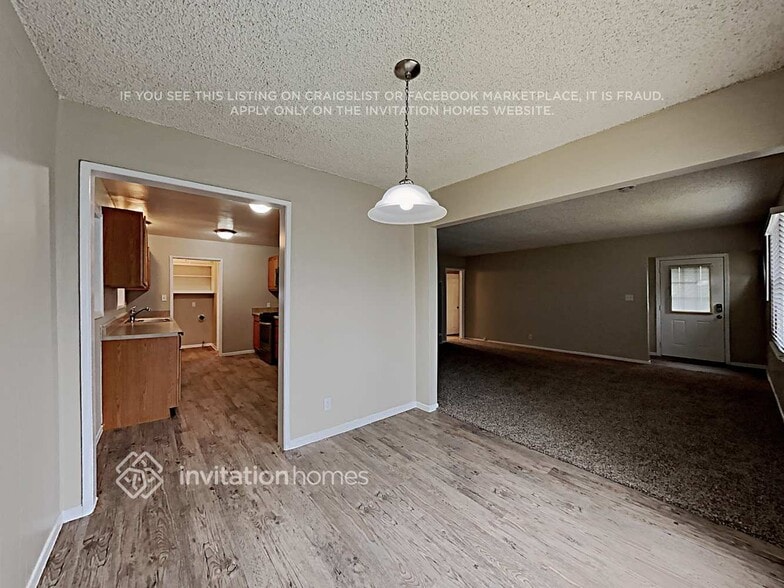 Building Photo - 6271 Coronado Ave