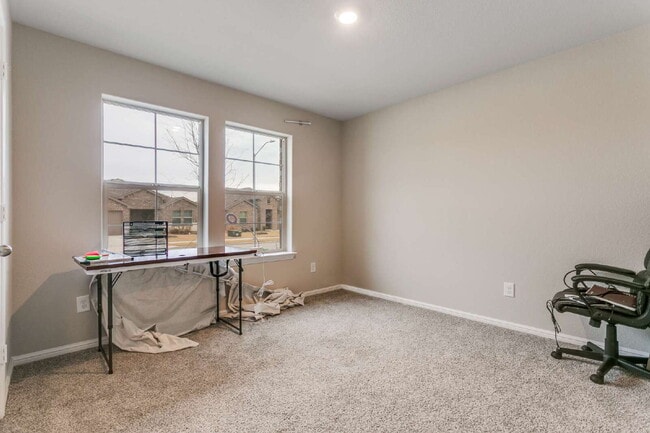 Building Photo - Stylish 4-Bedroom Home in Justin