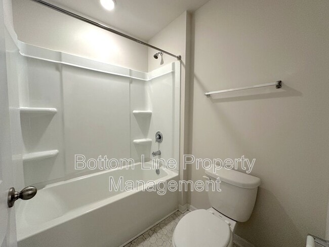 Building Photo - 2129 Allium Dr