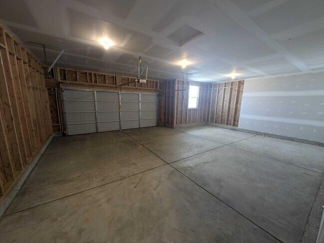 Building Photo - 832 Callaway Ln