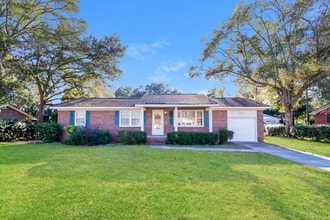 Building Photo - 108 Henrietta Dr