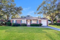 Building Photo - 108 Henrietta Dr