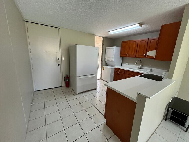 Building Photo - Valleyview Melemanu (Mililani) - 1 bedroom unit with remodeled kitchen and parking