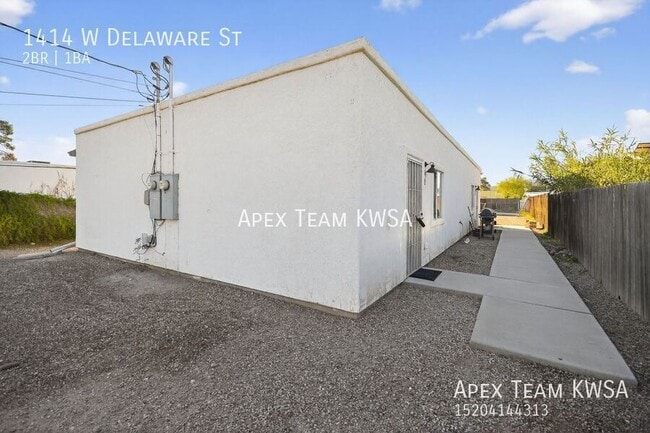 Building Photo - 1414 W Delaware St