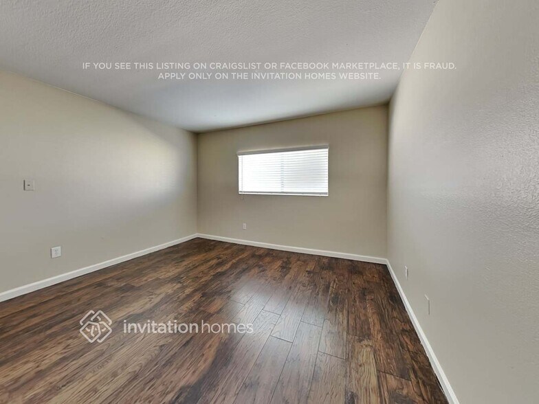 Building Photo - 6748 W Cinnabar Ave