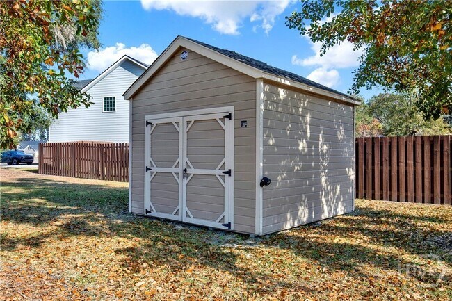 Building Photo - 289 Timberland Cir