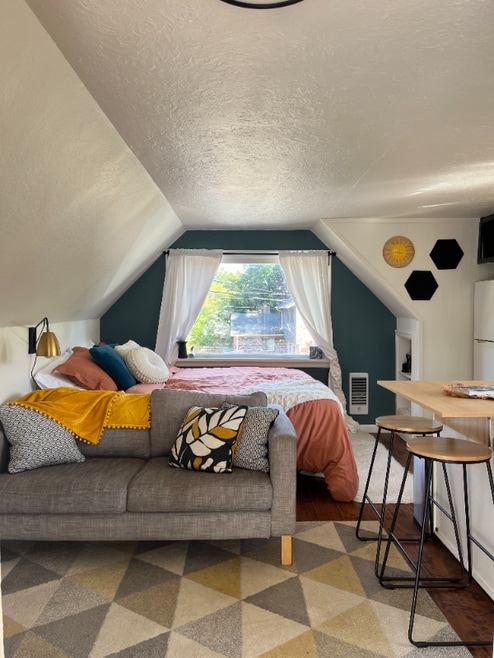 Building Photo - 4200 SE Harvey St