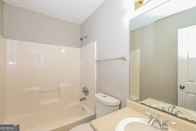 Building Photo - 4252 Catalpa Ct