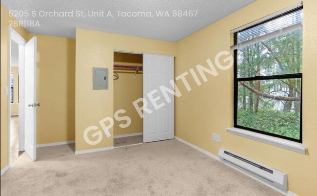 Building Photo - Peaceful Living in University Place – Bright, Spacious & Move-In Ready + $300 Move-In Special!