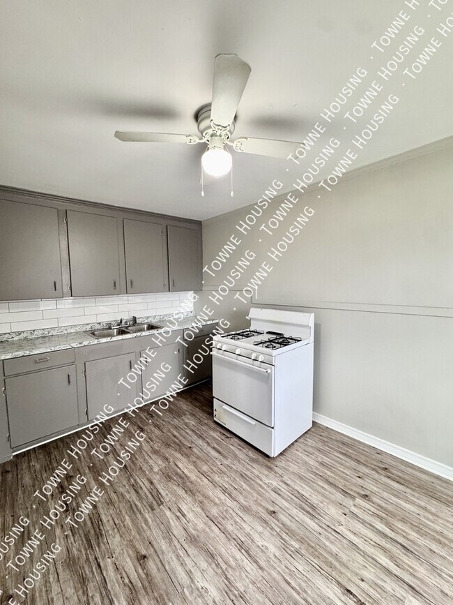 Building Photo - 16 Knowlton Ave