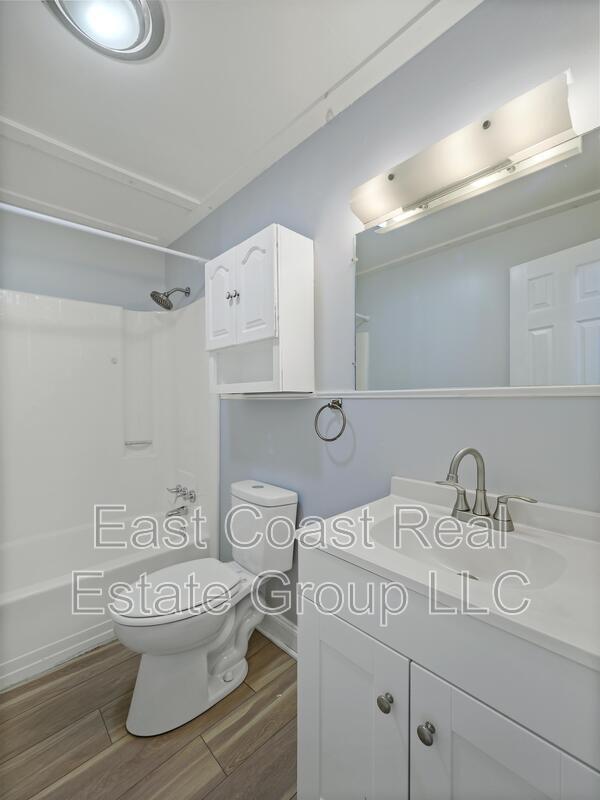 Building Photo - 528 Hack Wilson Way