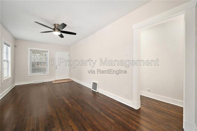 Building Photo - 2206 E 58th St