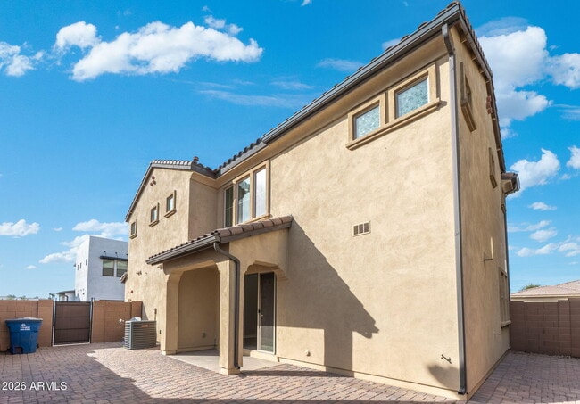 Building Photo - 3925 E Megan St