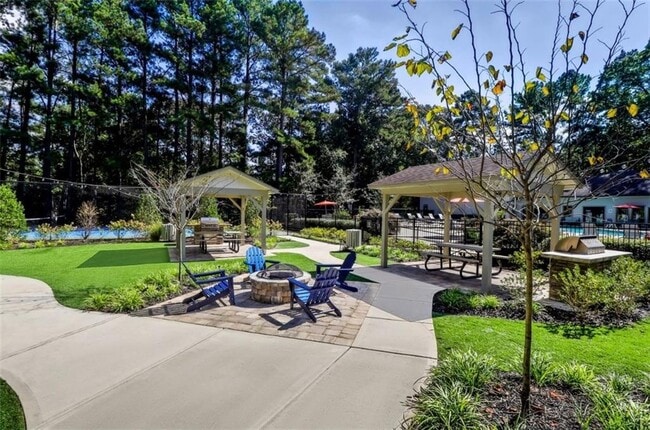 Building Photo - 2845 Holcomb Bridge Rd