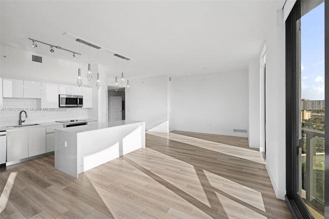 Building Photo - 101 Diplomat Pkwy