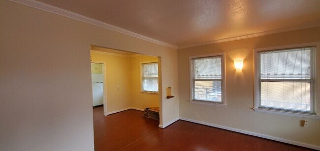 Building Photo - Wonderful 2 Bedroom 1 Bath Home Ready for Lease in Vallejo!