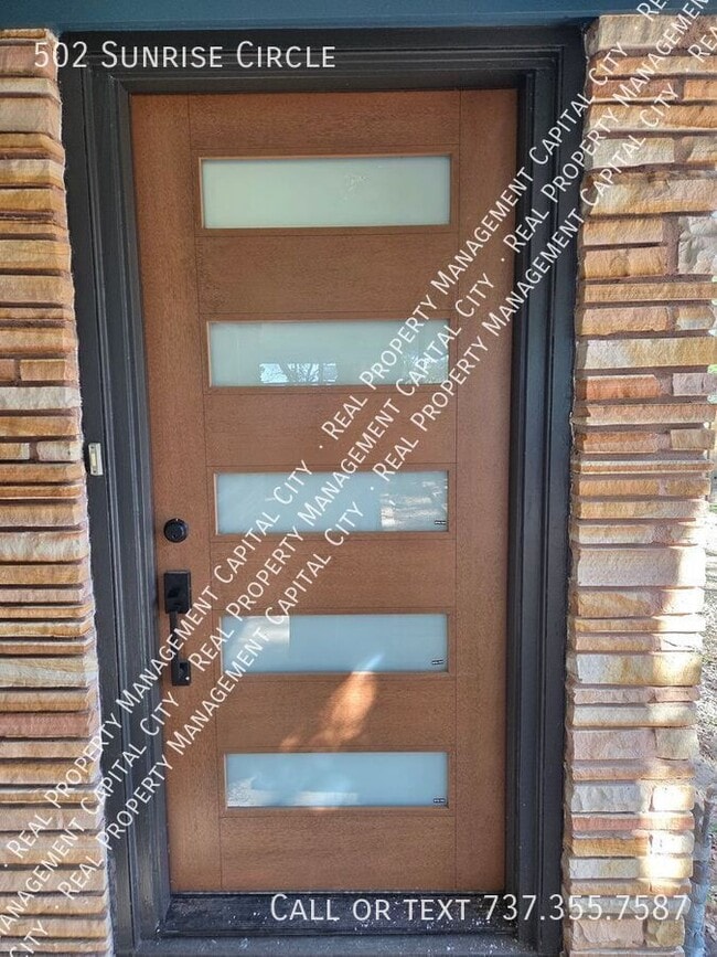 Building Photo - 502 Sunrise Cir