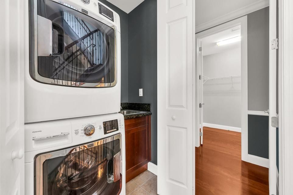 Building Photo - 486 SW 5th St