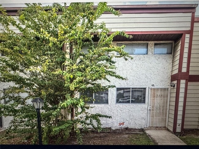 Building Photo - 3984 Crayrich Cir