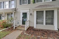 Building Photo - 127 Sterling Ct