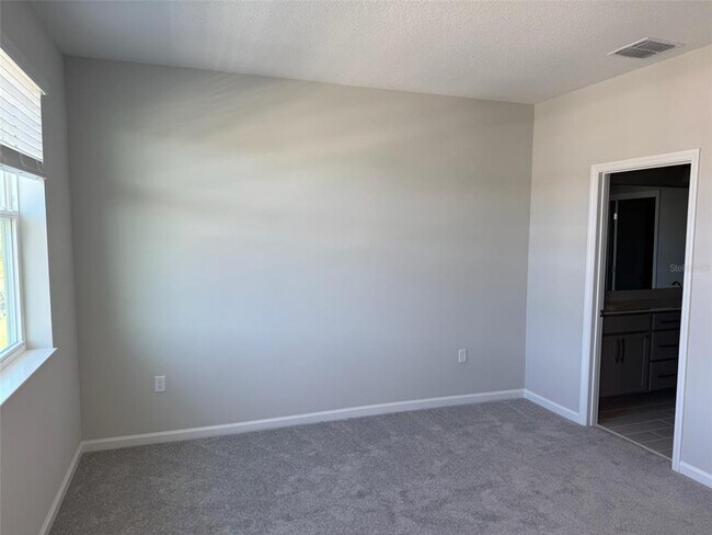 Building Photo - 619 Pothos St