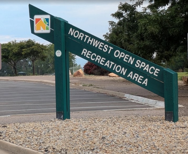 Building Photo - 1591 Roseanna Dr