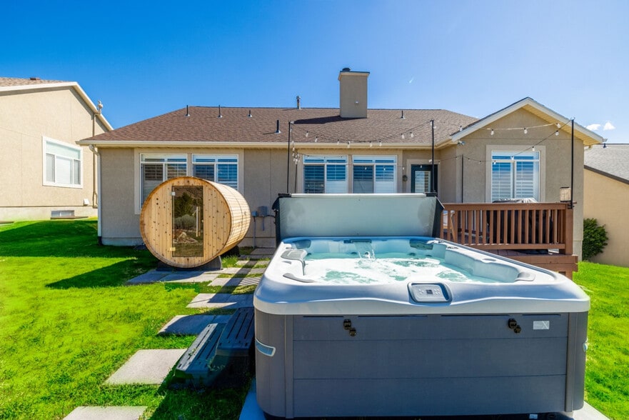 Building Photo - 1267 E Hickenlooper Way