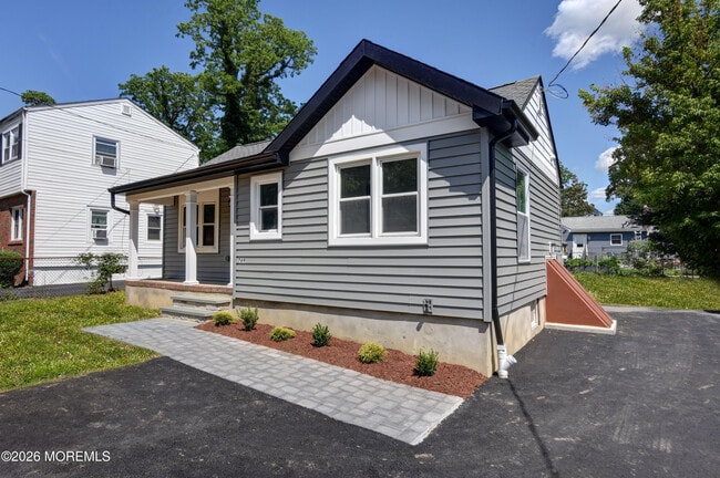Building Photo - 769 Cliffwood Ave