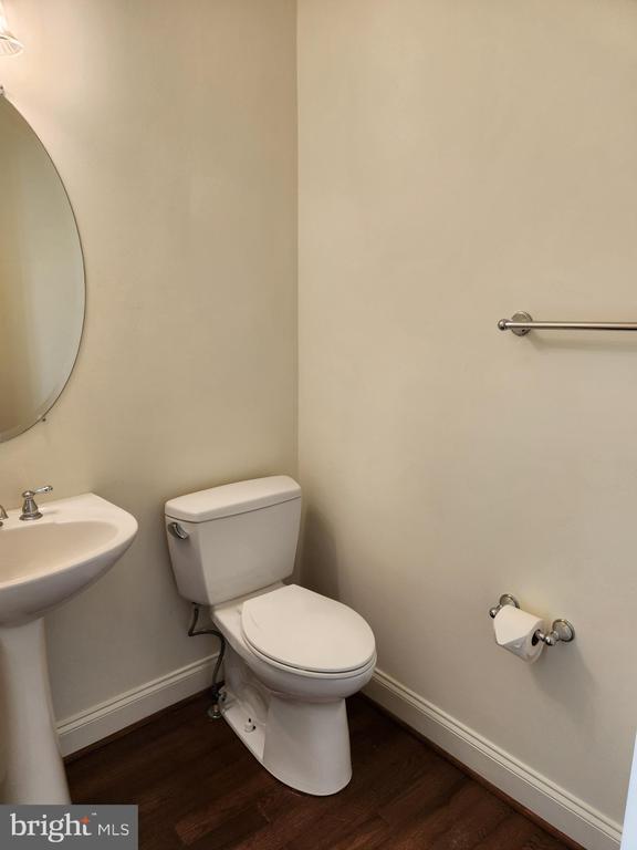 Building Photo - 15117 Montanus Dr