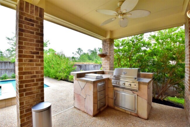 Building Photo - 30 Granite Path Pl