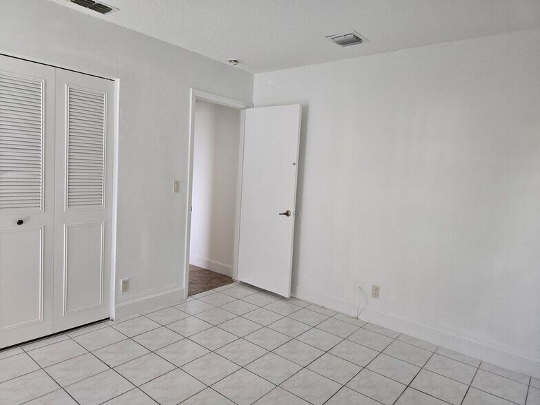 Building Photo - 4125 Pine Branch Cir