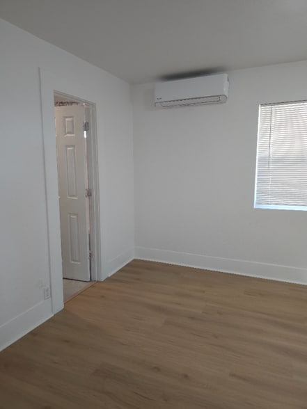 Building Photo - 3728 Franklin Ave