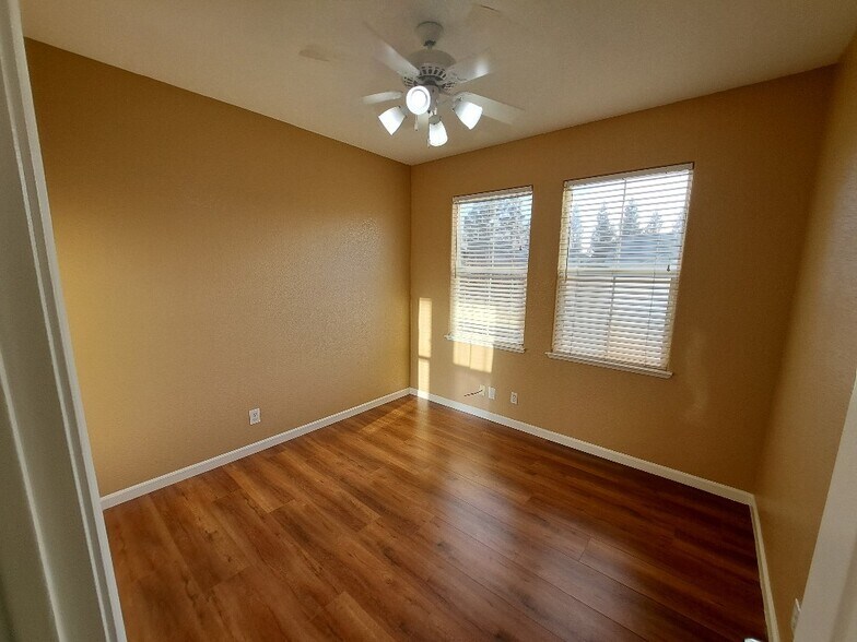 Building Photo - 3012 Bergamo Ct
