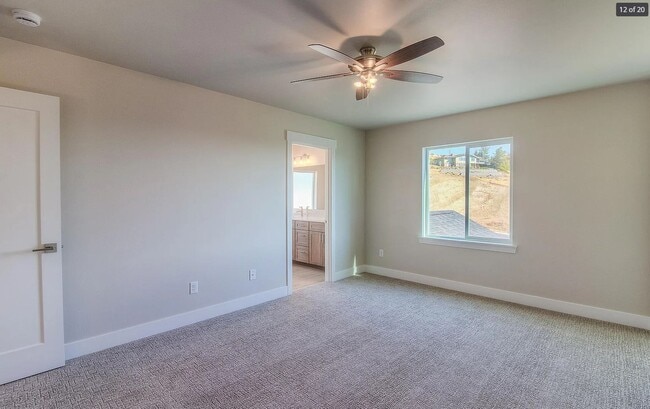 Building Photo - Beautiful, Newly-Built Home with Office