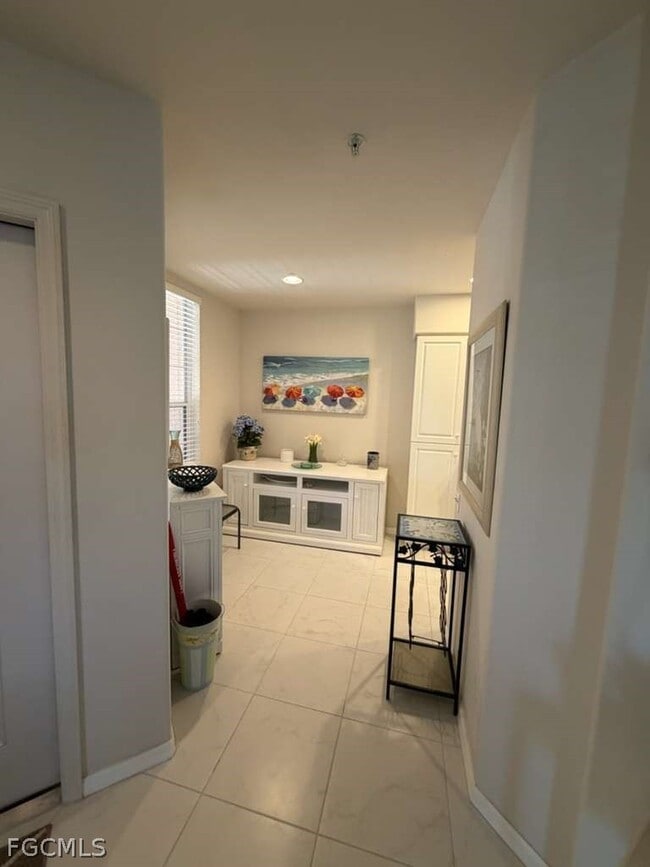 Building Photo - 17020 Willowcrest Way