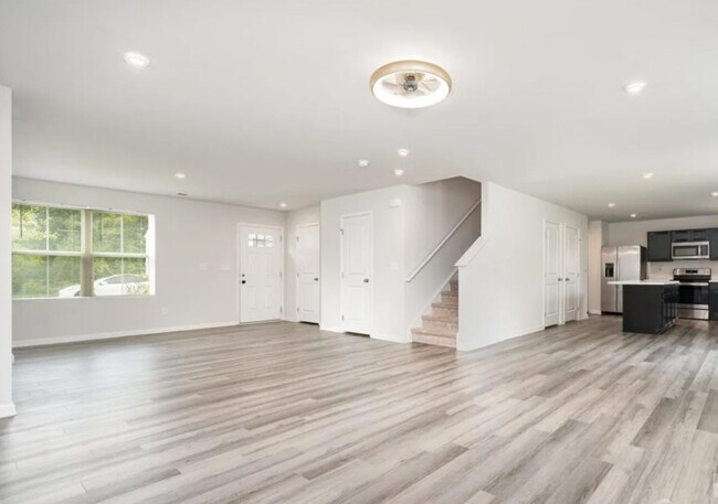 Building Photo - 1925 Pin Hook Rd