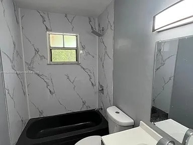 Building Photo - 451 NE 136th St