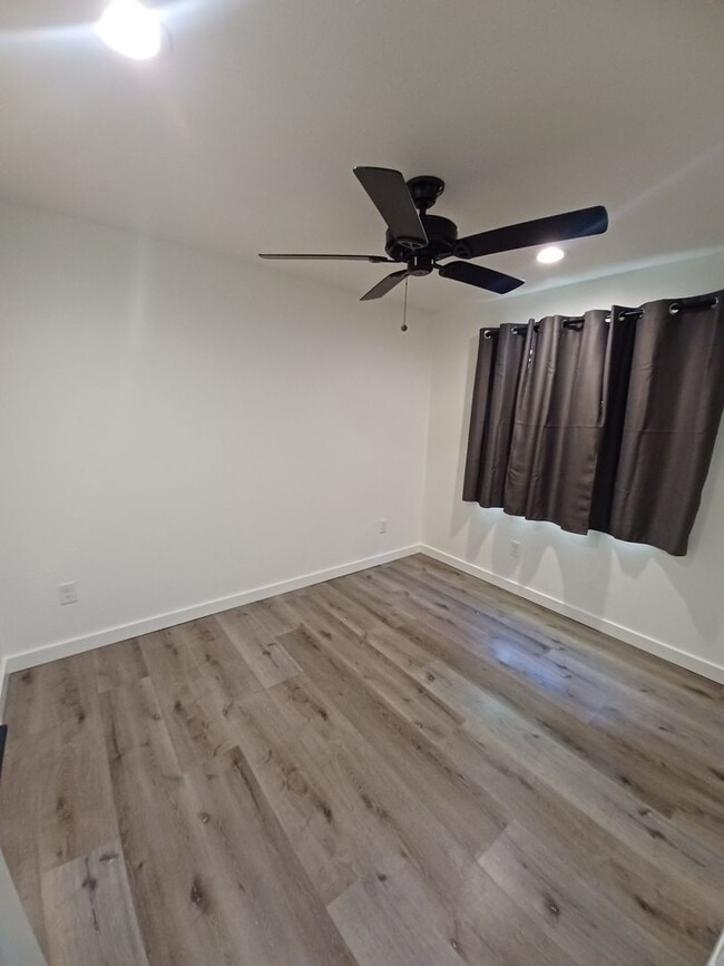 Building Photo - 1 Bedroom 1 Bath House