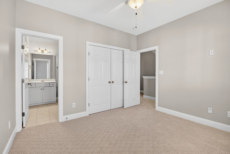 Building Photo - 102 Madison Grove Pl