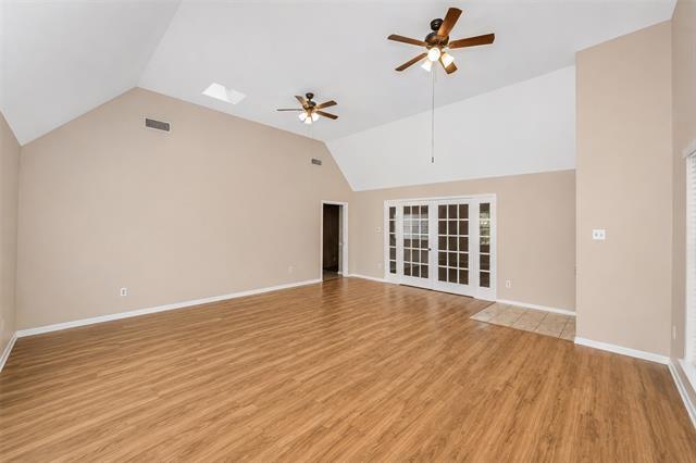 Building Photo - 5513 Scott Dr